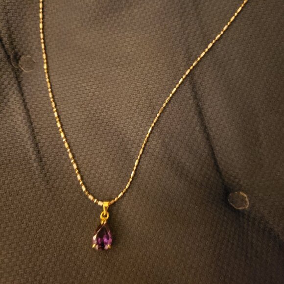 Goldplated Sterling Silver (gold coloured) 16" Necklace with Amethyst Pendant - Picture 3 of 4